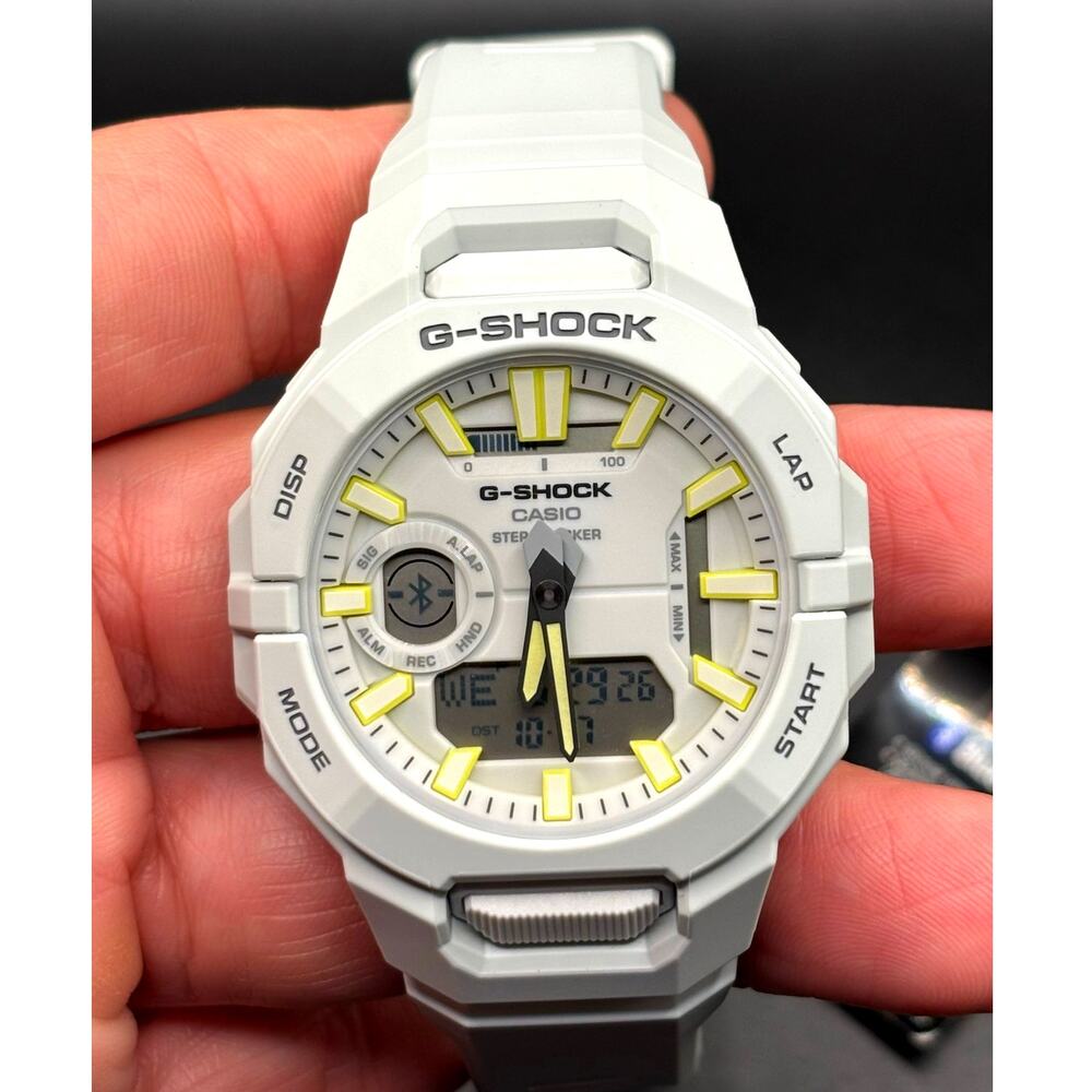 Casio G-Shock MOVE GBA-950-7A Bluetooth Step Tracker White unisex Watch NIBWT - Picture 14 of 17
